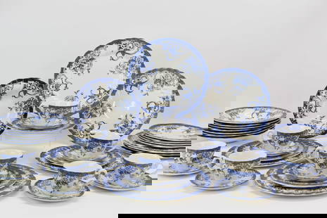 Myott Chelsea Garden Porcelain Dinner Service: Myott Chelsea Garden Porcelain Dinner ServiceComprising 8 dinner plates, 8 lunch plates, 8 soup bowls, 8 teacups, and 8 saucers. Together with 20 Royal Albert Desert plates and 8 teacups.