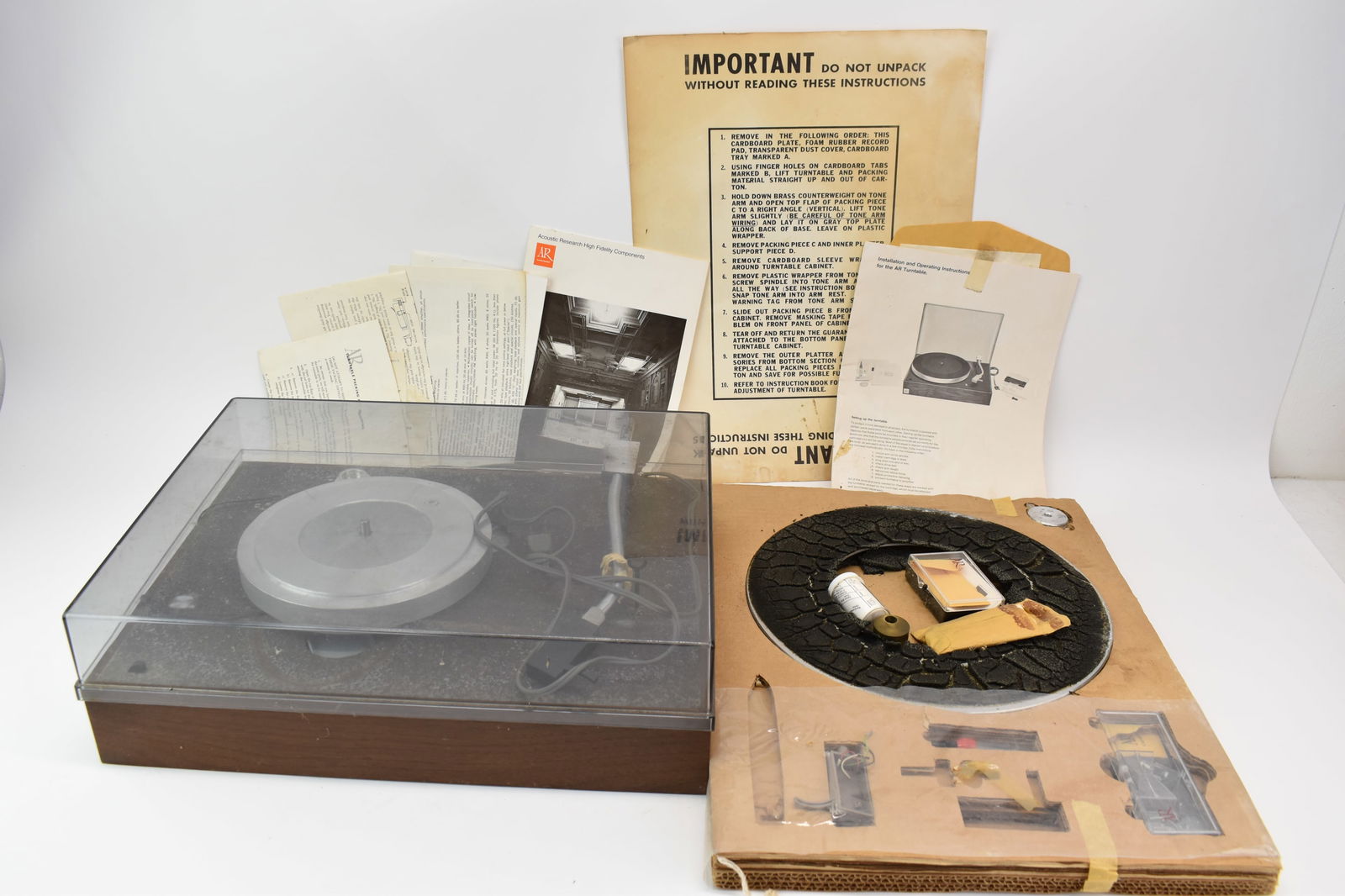 Vintage Acoustic Research Turntable Model AX (1 of 7)