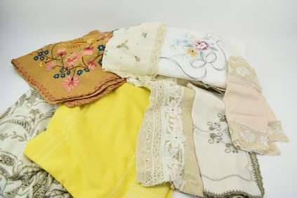 Vintage Group of Assorted Table Linens