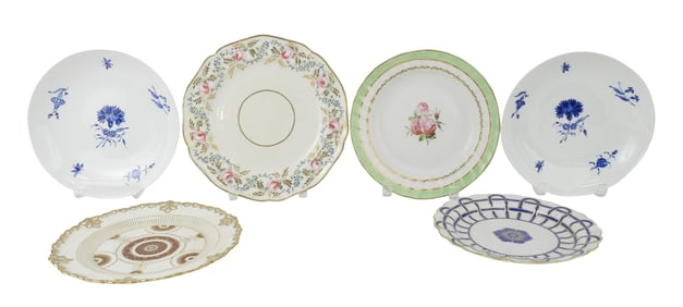 Pair of Derby Blue Chantilly Pattern Dishes