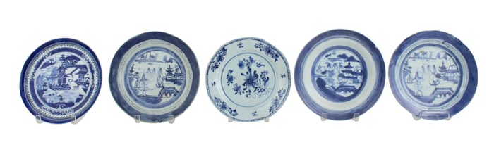 Thirteen Chinese Blue Canton Dinner Plates