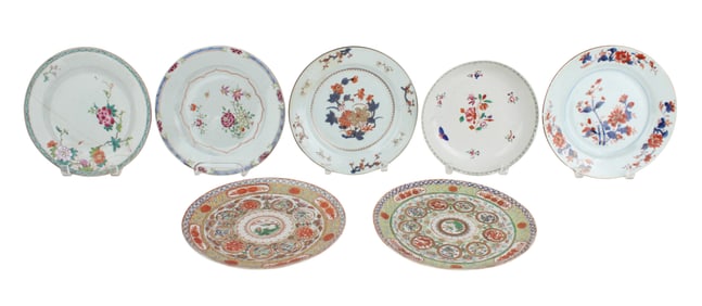 Twelve Assorted Chinese and Japanese Plates and Bowls