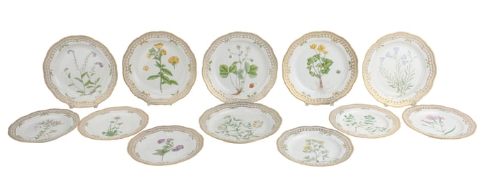 Twelve Flora Danica Dinner and Luncheon Plates