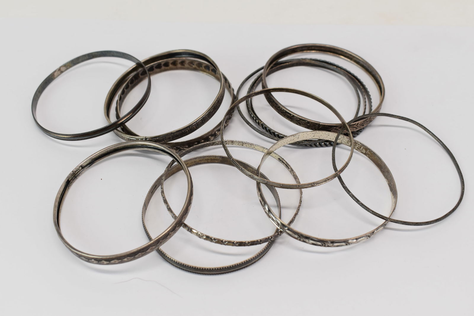 Group of 13 Assorted Ladies Sterling Silver Bracelets (1 of 6)