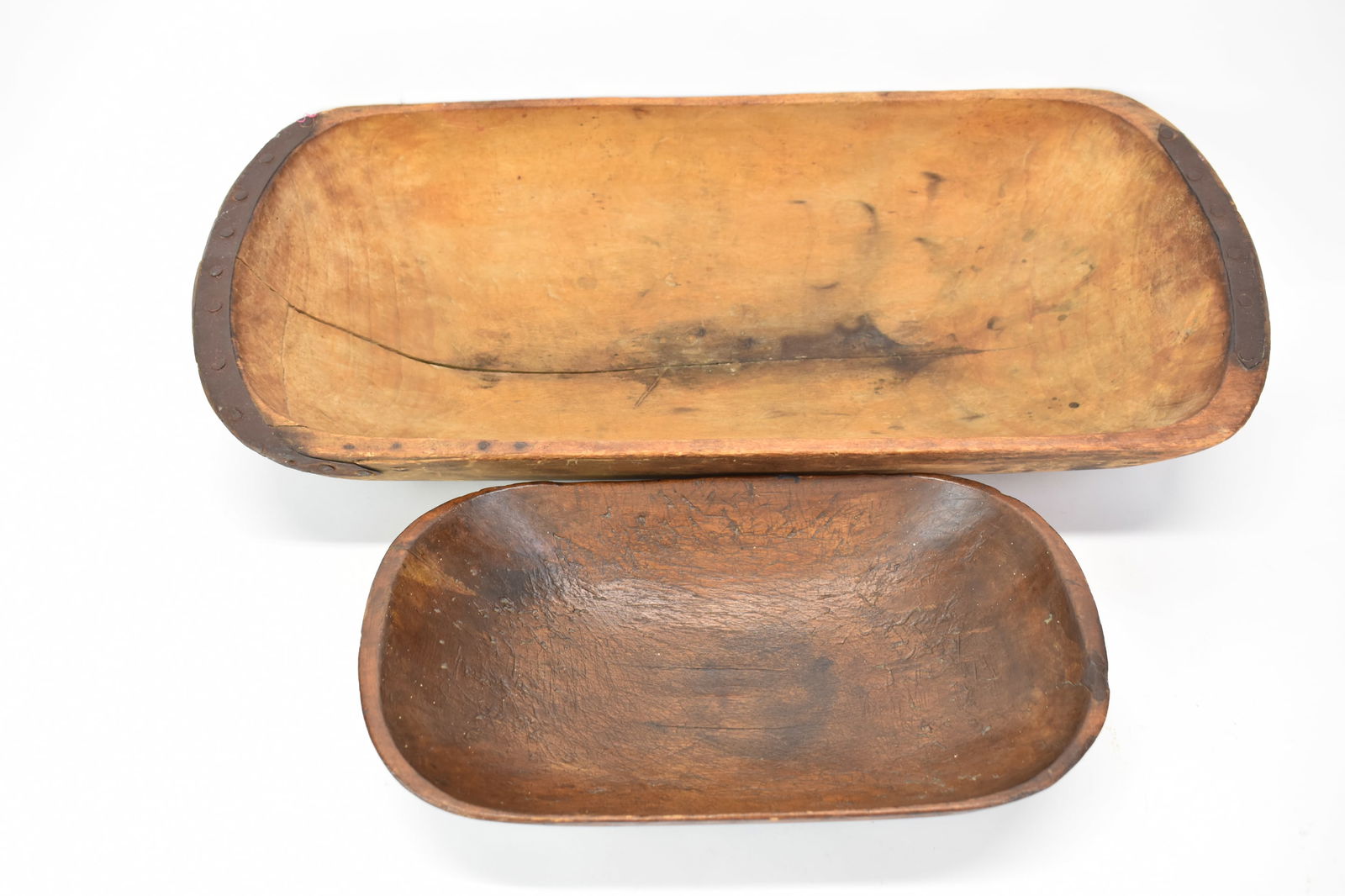 Two Antique Wooden Trenchers (1 of 13)