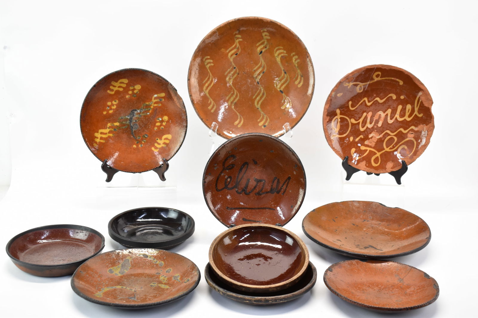 Antique Group of 7 Assorted Slipware Plates (1 of 20)