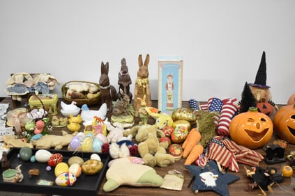 Group of Assorted Holiday Articles
