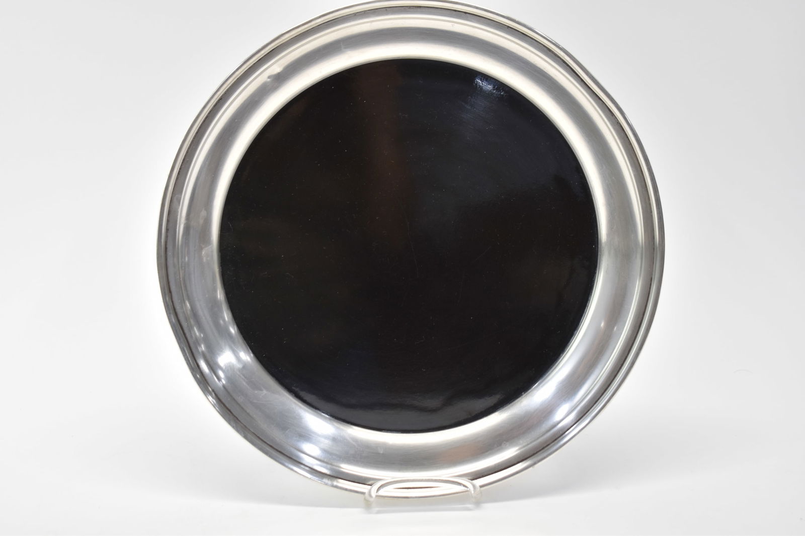 Sterling Silver Collared 12" Diameter Drinks Tray (1 of 3)