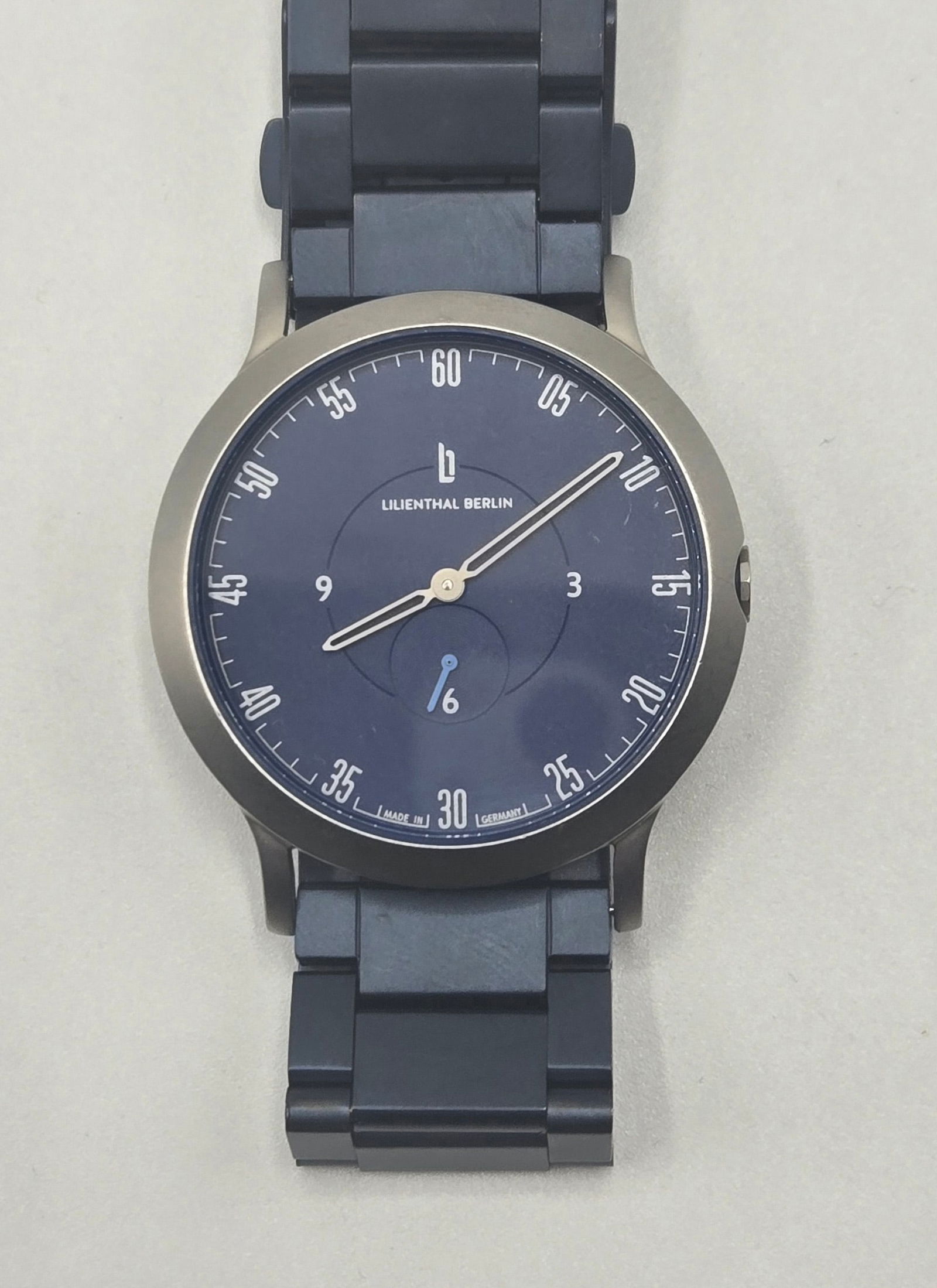 Lilienthal Berlin Huxley L1 Quartz Watch, 40mm: Lilienthal Berlin Huxley L1 Quartz Watch, 40mmLilienthal Berlin Huxley L1 Quartz Watch, 40mm in overall good condition.Stainless Steel case, subsidiary second hand, Blue dial, comes with original brac