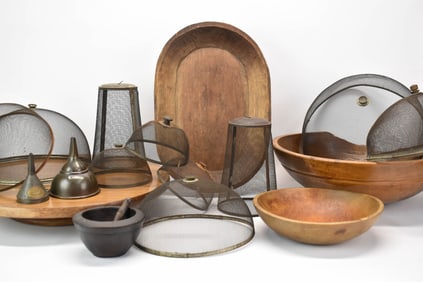 Group of Assorted Kitchen Ware