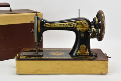 Singer Sphinx Sewing Machine