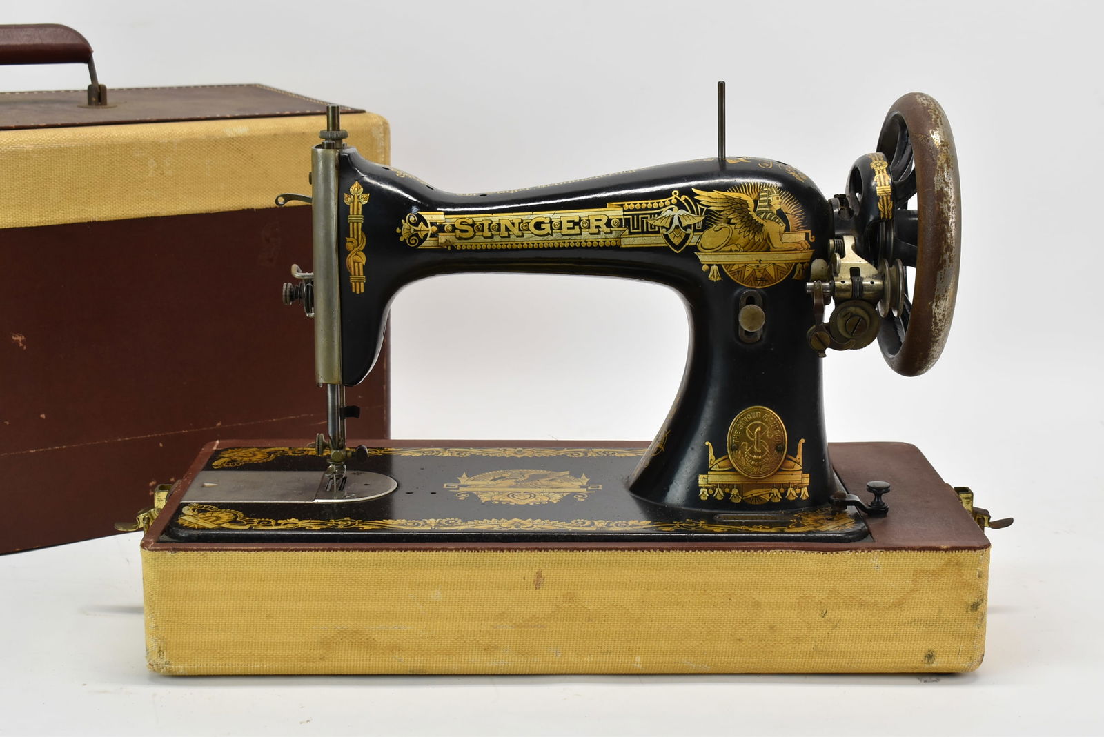 Singer Sphinx Sewing Machine (1 of 8)