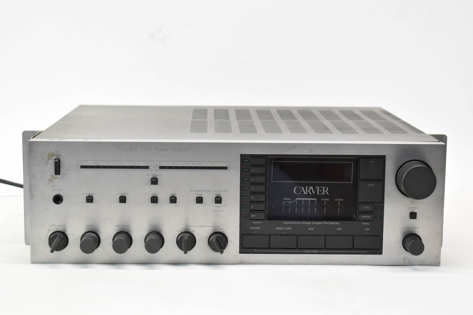 Vintage Carver Magnetic Field Power Amplifier (1 of 10)