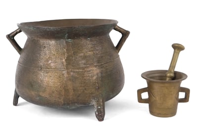 English Late 17th Century Leaded Bronze Cauldron