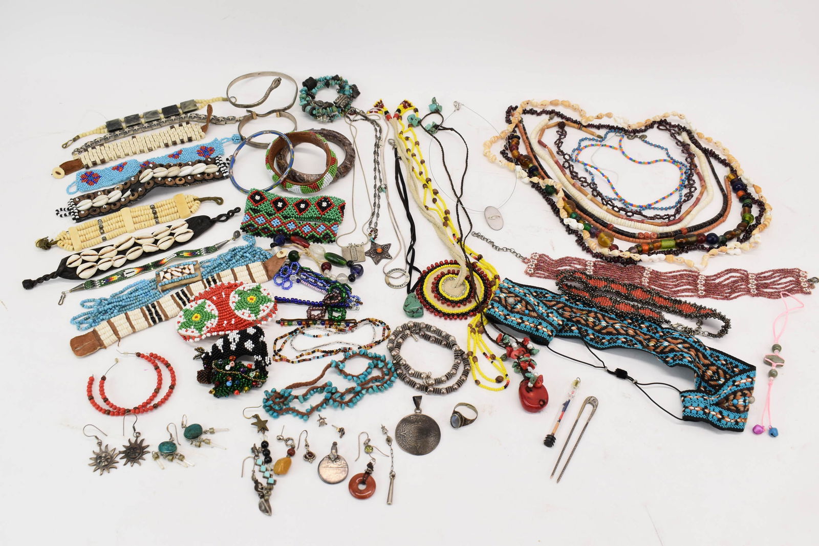 Group of Assorted Beaded and Costume Jewelry (1 of 9)