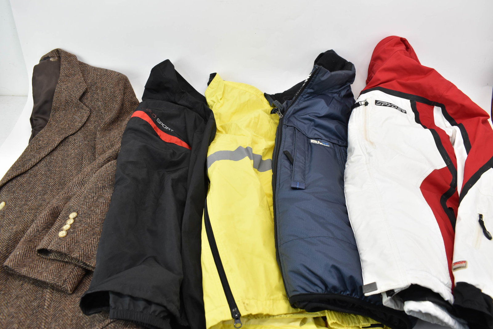 Group of Assorted Mens Outdoor Ware (1 of 15)