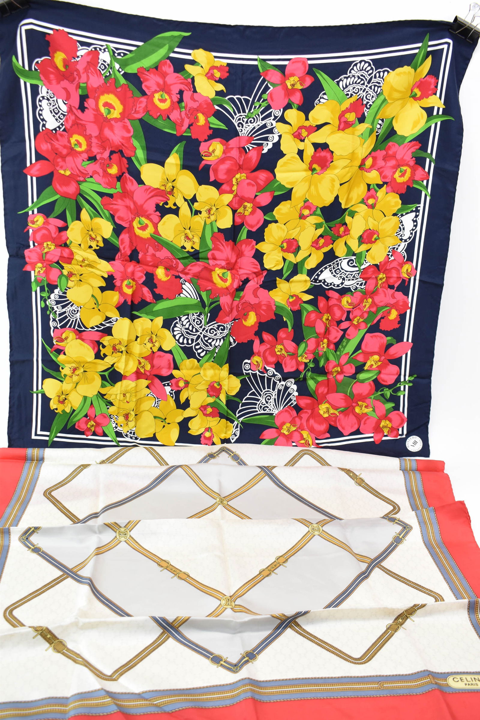 Two Vintage Ladies Silk Scarves (1 of 19)