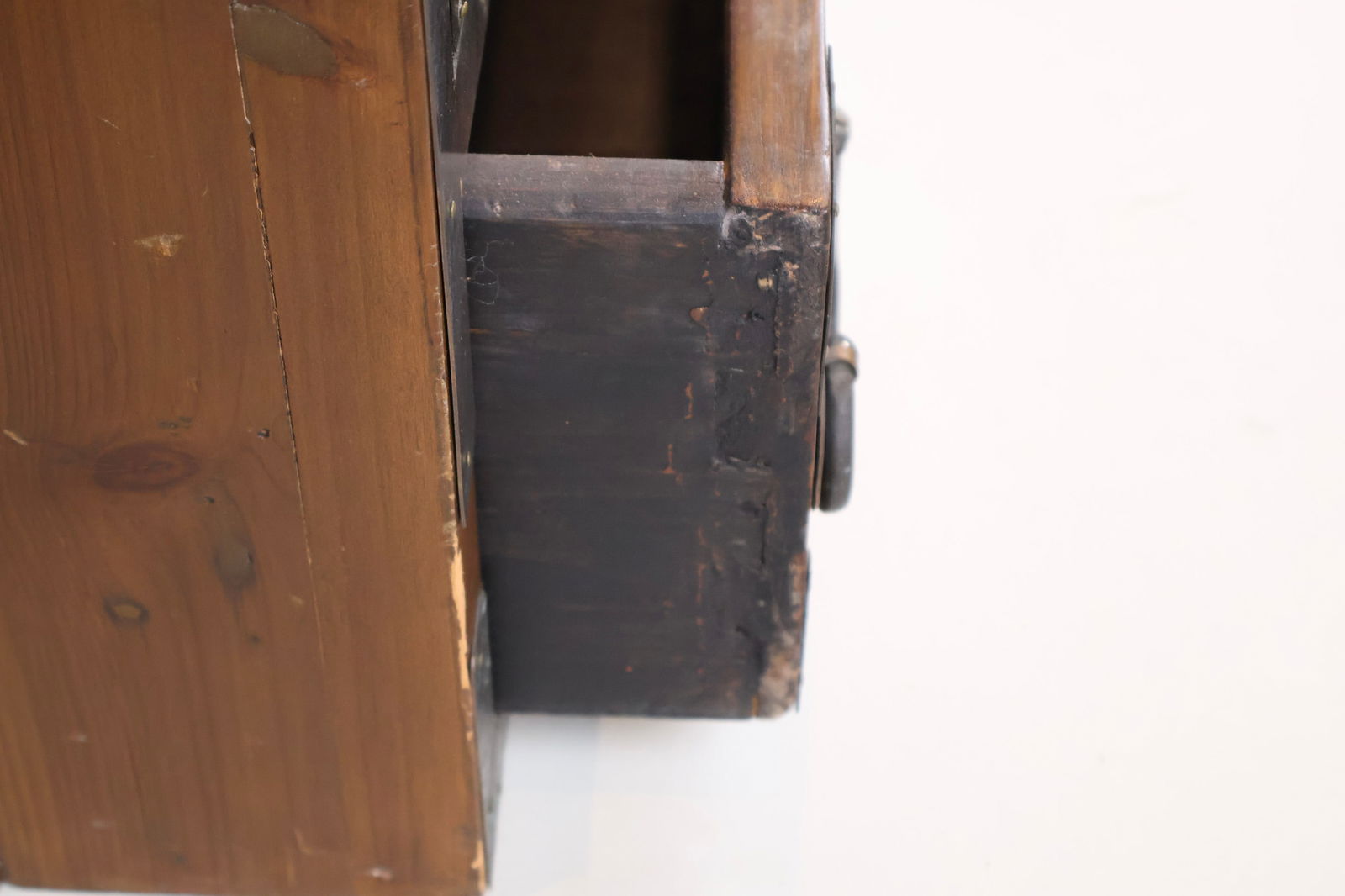 Two Chinese Side Cabinets - 8