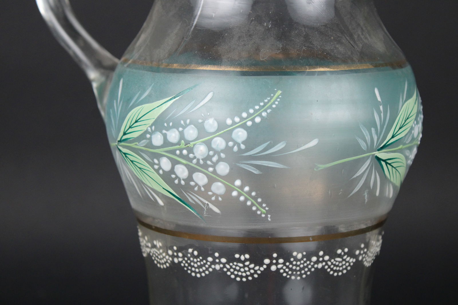 Thirteen Glass Table Articles - 8