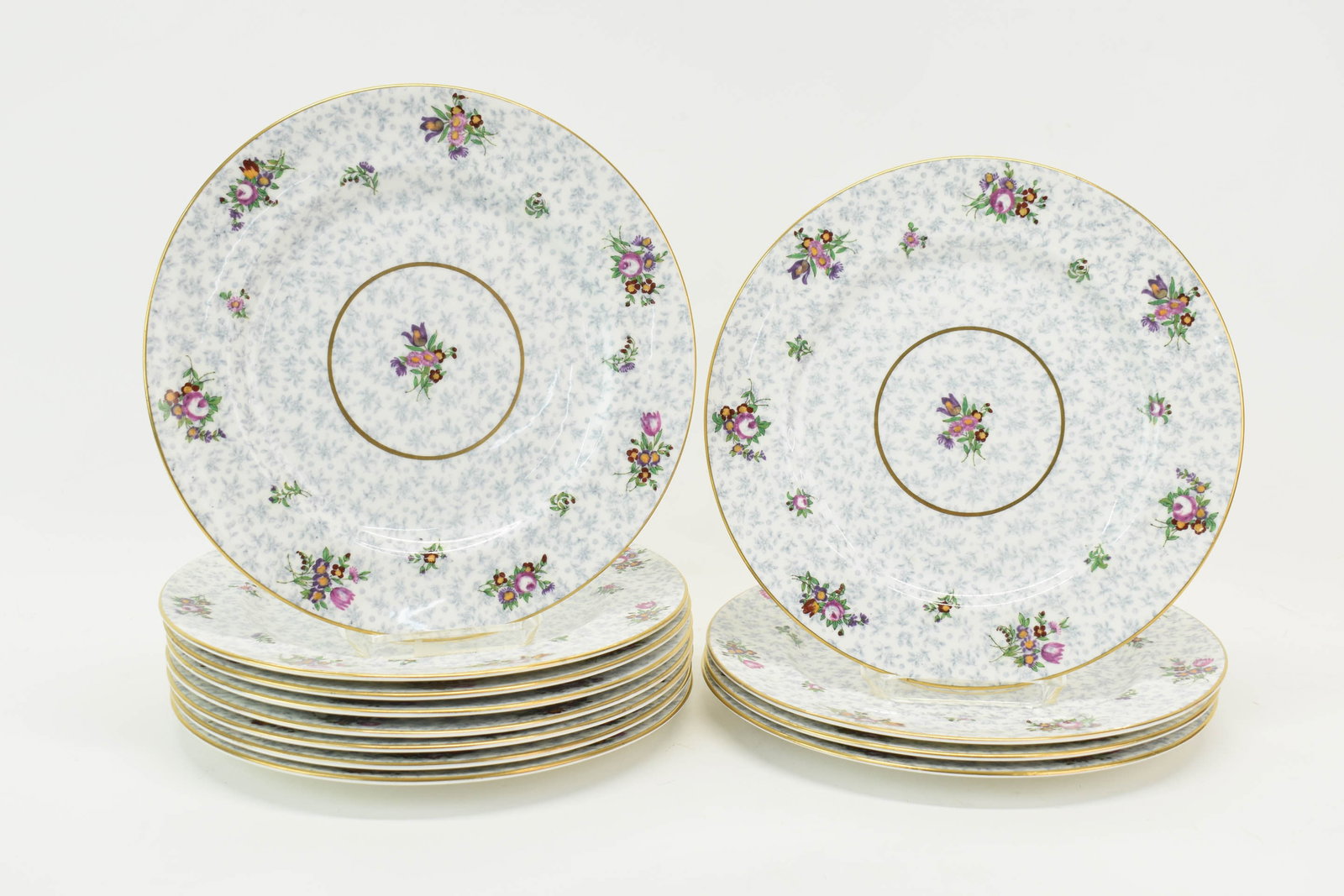 Twelve Royal Doulton "Sweet Chintz" Dinner Plates (1 of 6)