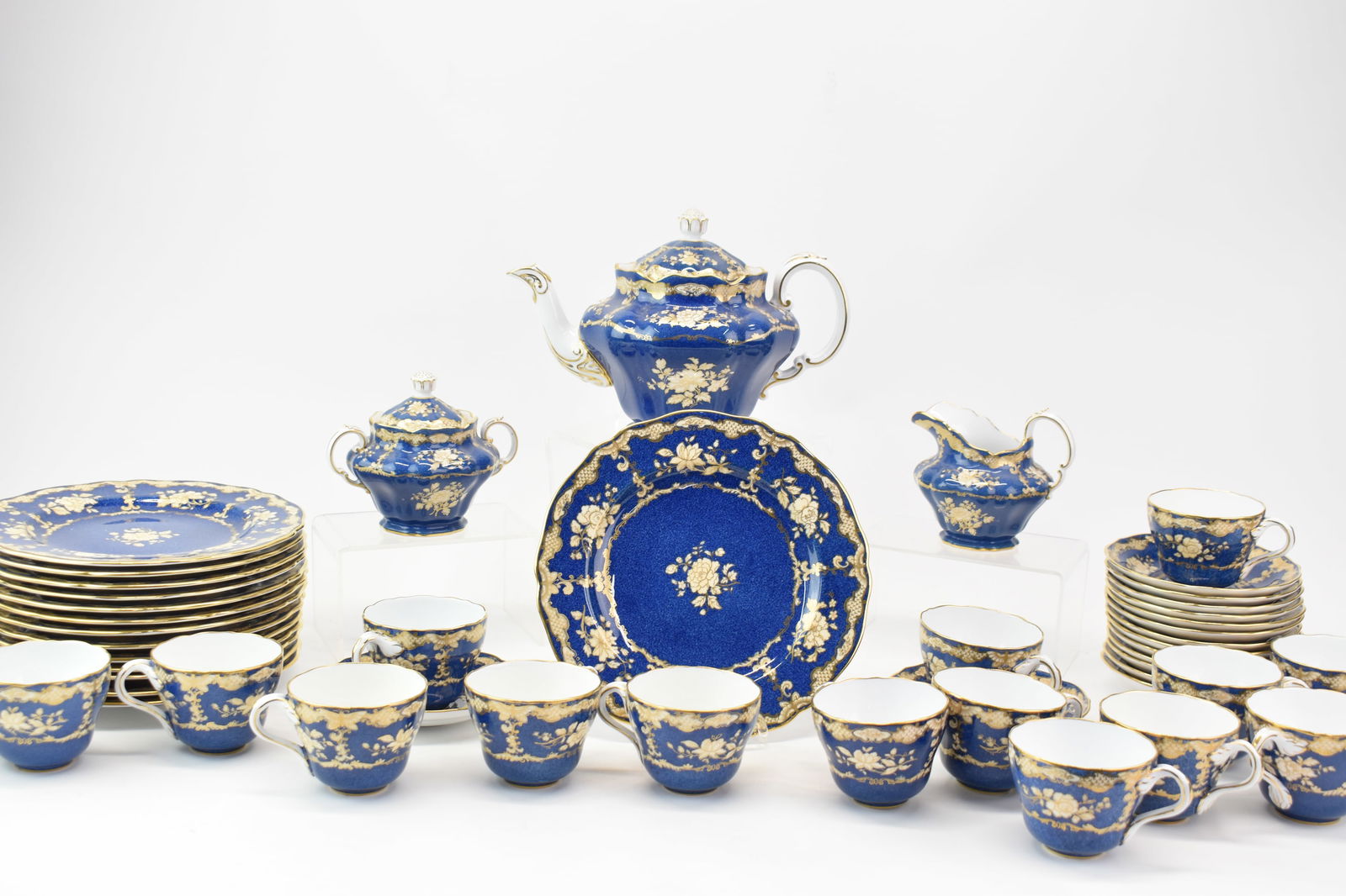 Spode Floral Decorated Copeland's Tea Service (1 of 16)