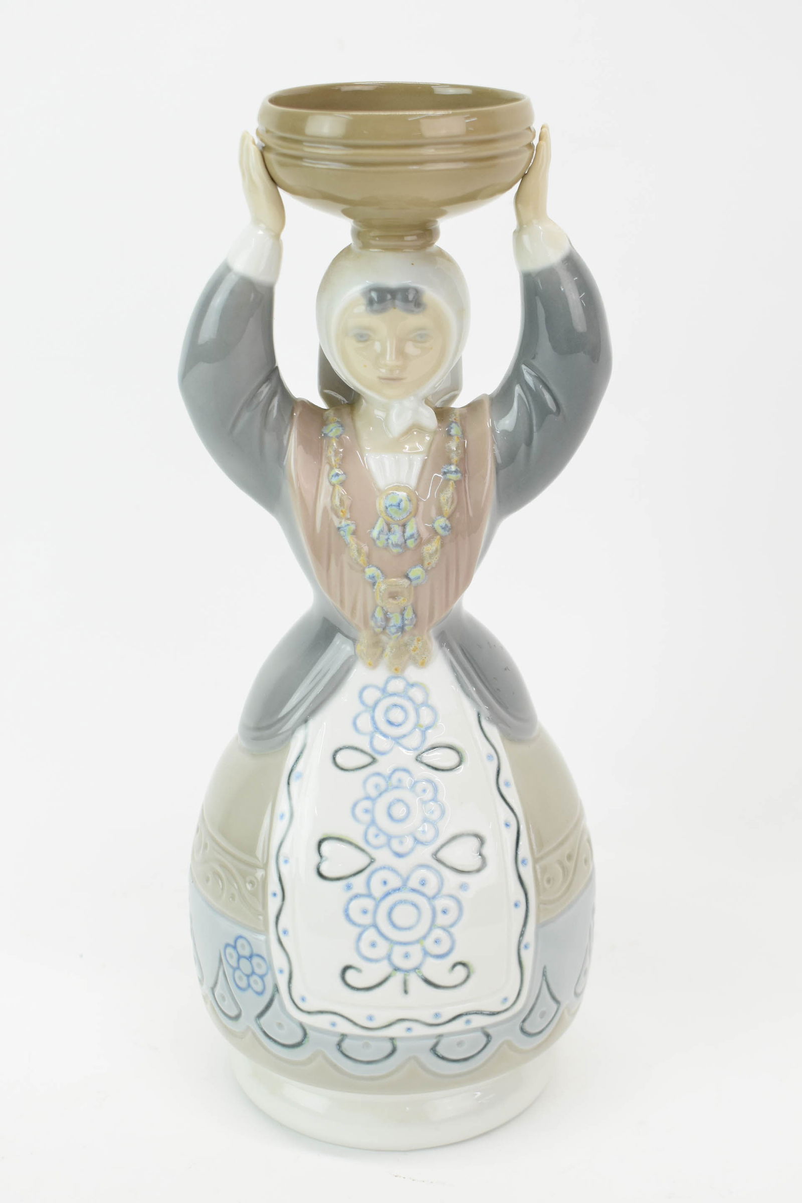 Vintage Lladro Porcelain Shepherdess with Bowl (1 of 5)