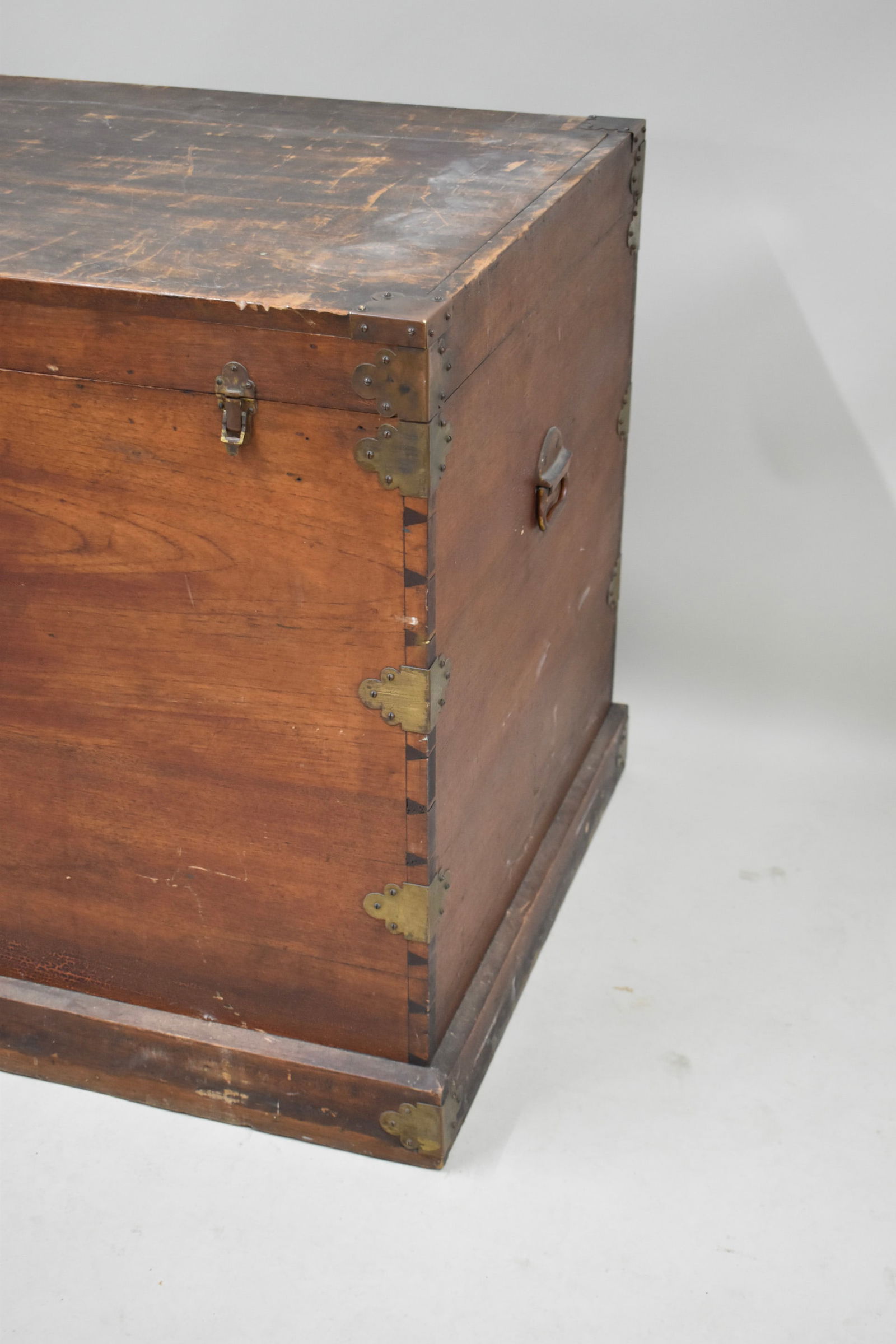Large Storage Chest - 2