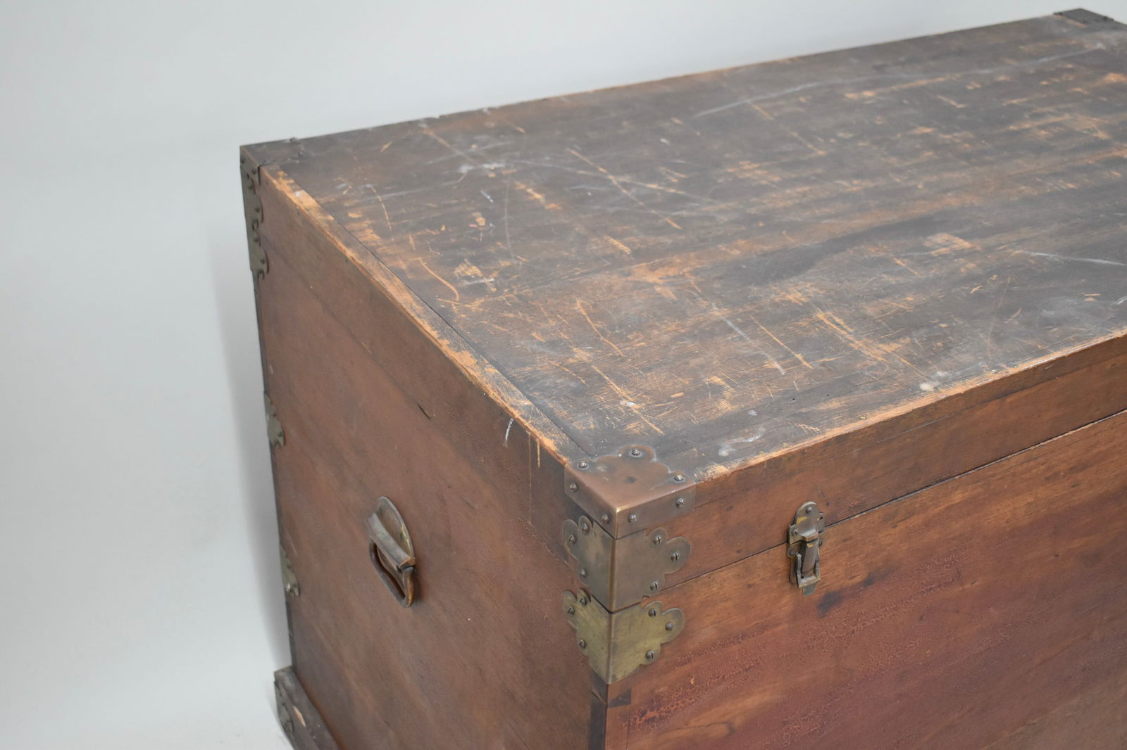 Large Storage Chest - 4