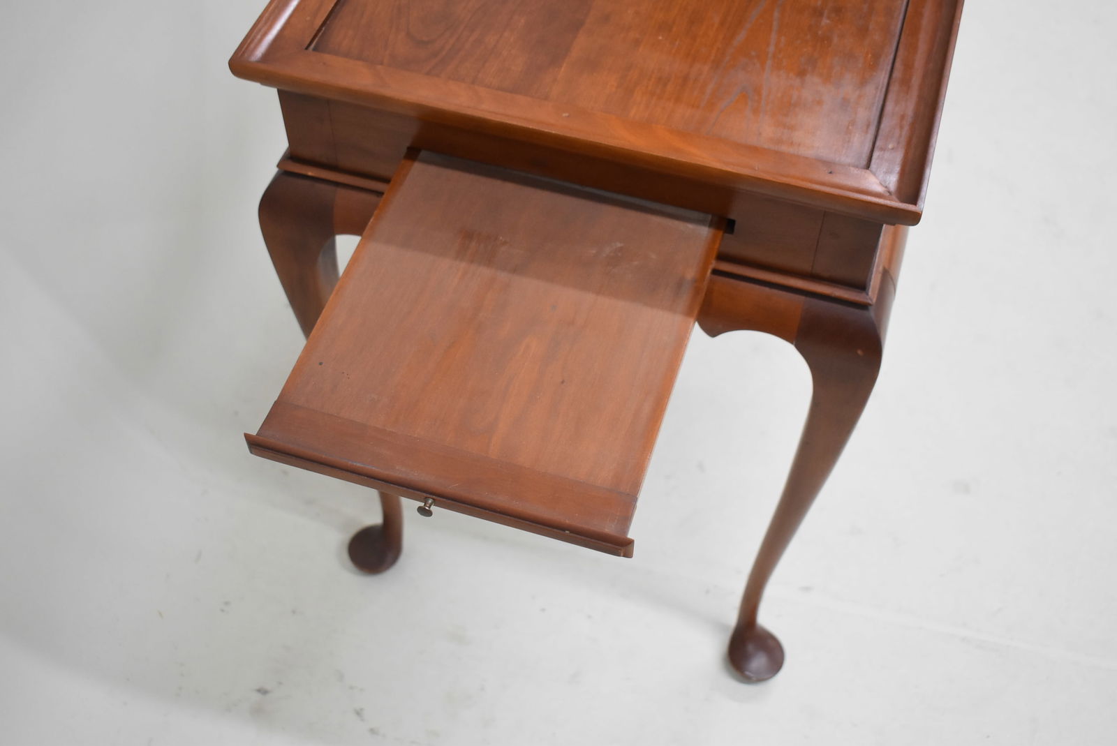 Vintage Eldred Wheeler Tea Table - 4