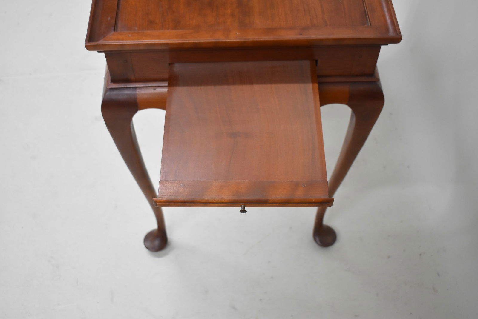 Vintage Eldred Wheeler Tea Table - 5