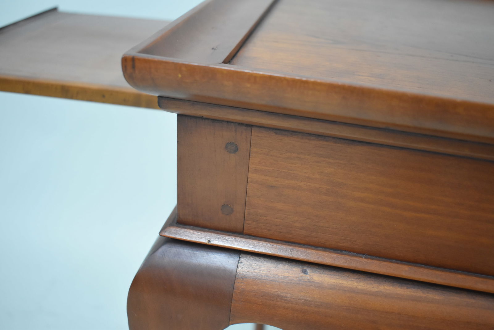 Vintage Eldred Wheeler Tea Table - 7