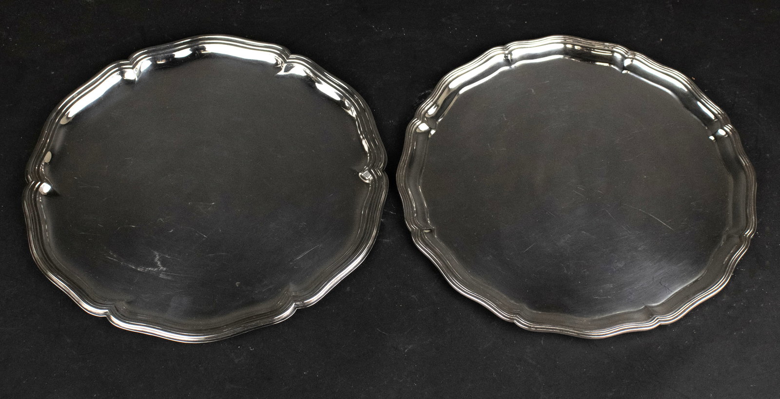 Two Circular Silver Trays (1 of 7)