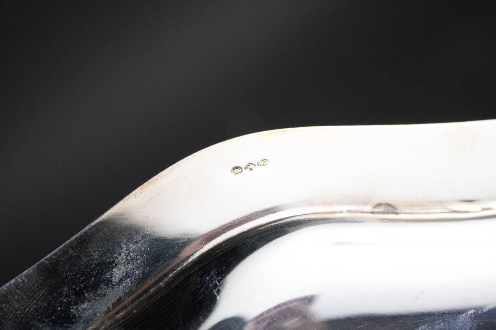 800 Silver Two Tiered Stand - 8