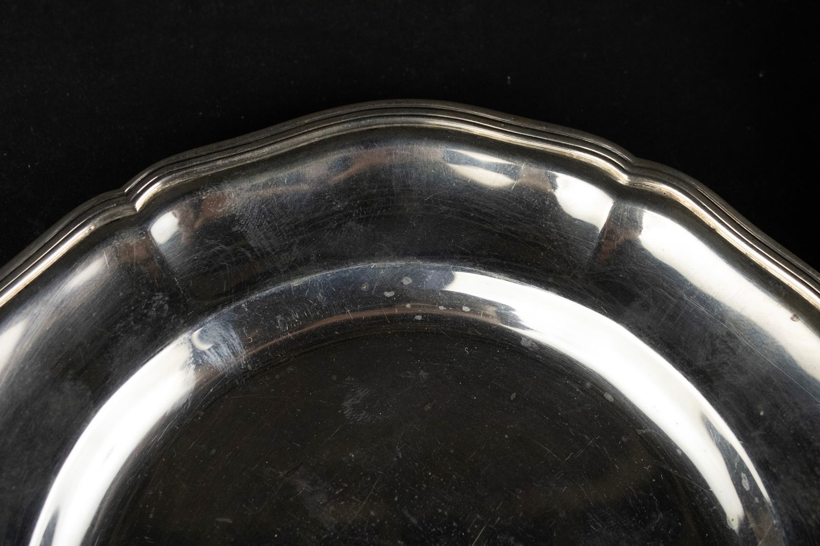 Continental 830 Silver Circular Covered Vegetable - 5