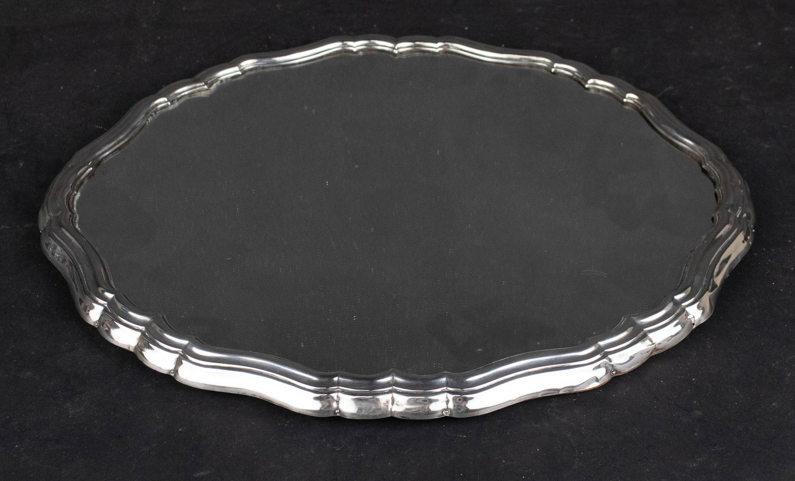 Continental 800 Silver Mirror-Plateau: Continental 800 Silver Mirror-Plateau 17 1/2 in. (44.5 cm.)