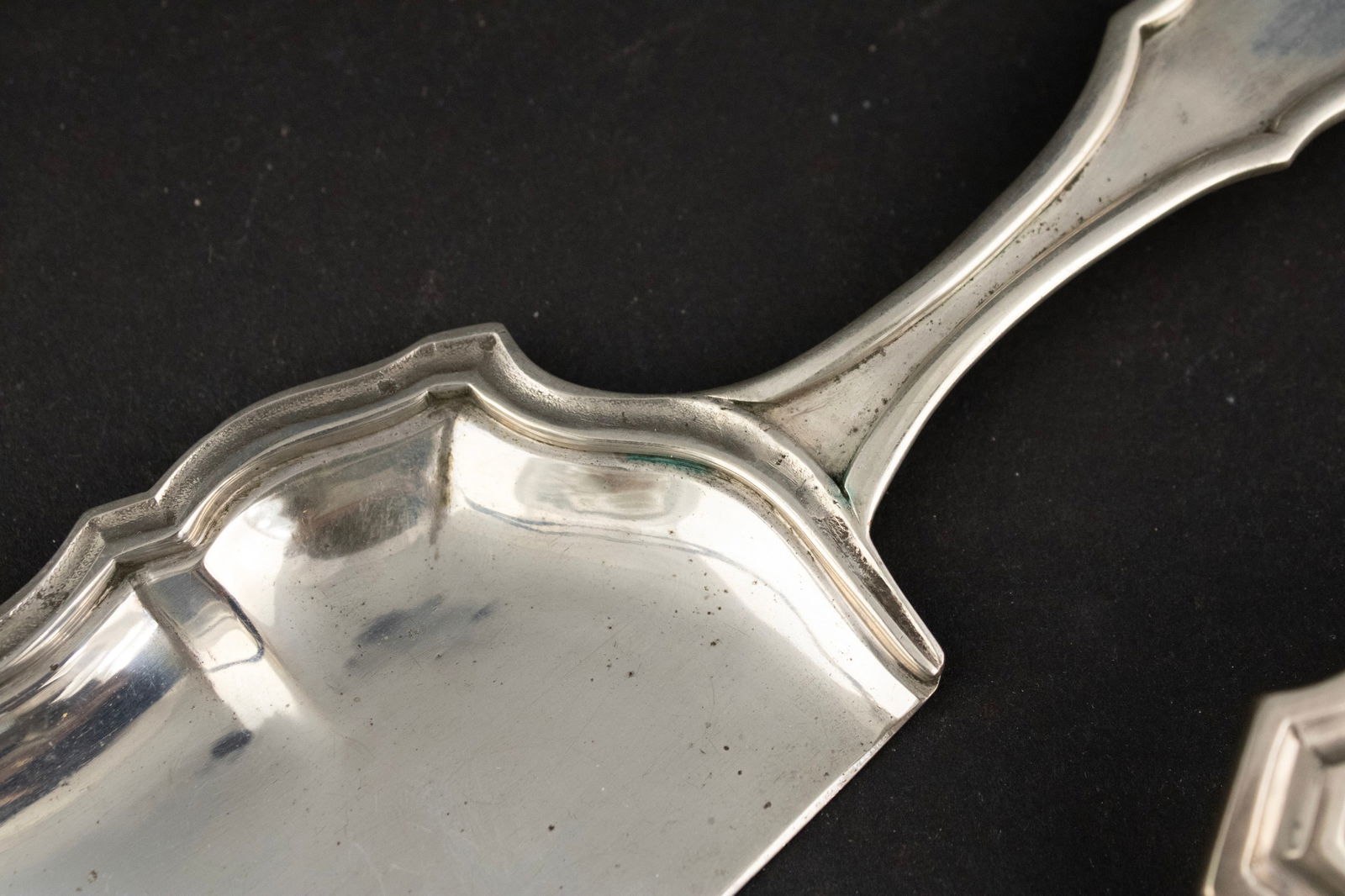 Two Continental 800 Silver Crumbers - 3