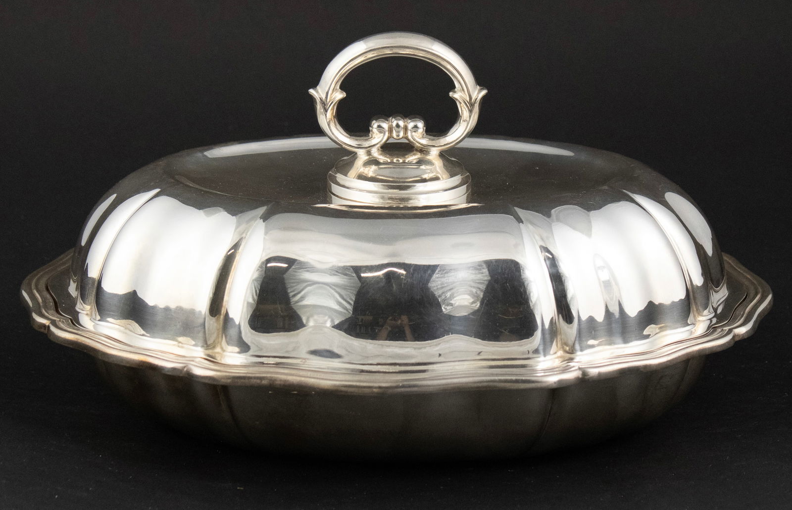 830 Silver Covered Vegetable Dish (1 of 8)