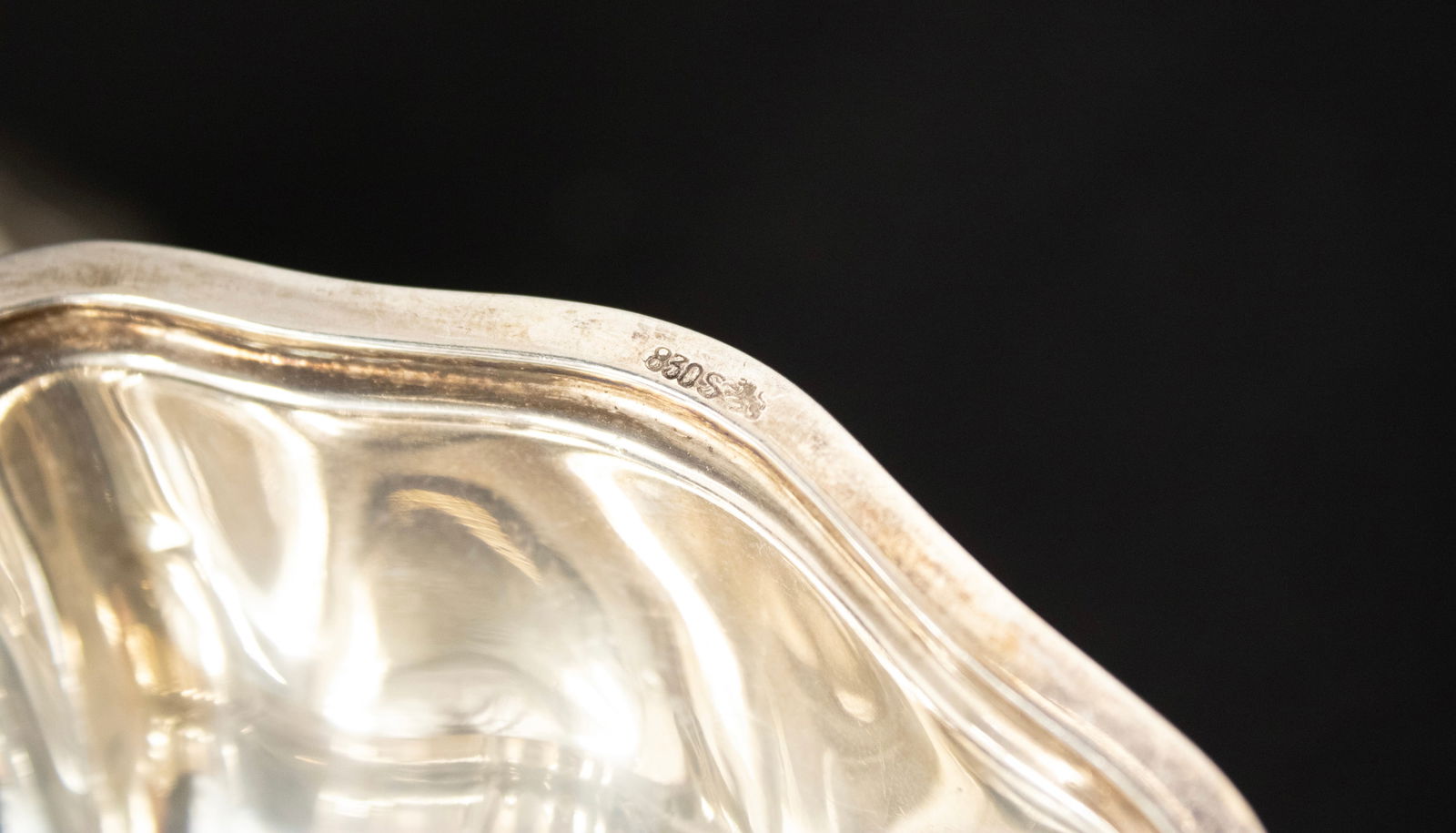 830 Silver Covered Vegetable Dish - 6