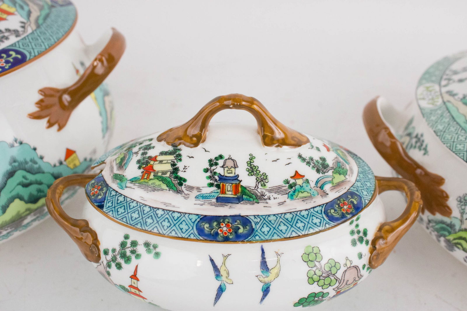 Five "Chinese Willow" Pattern Serving Pieces - 3