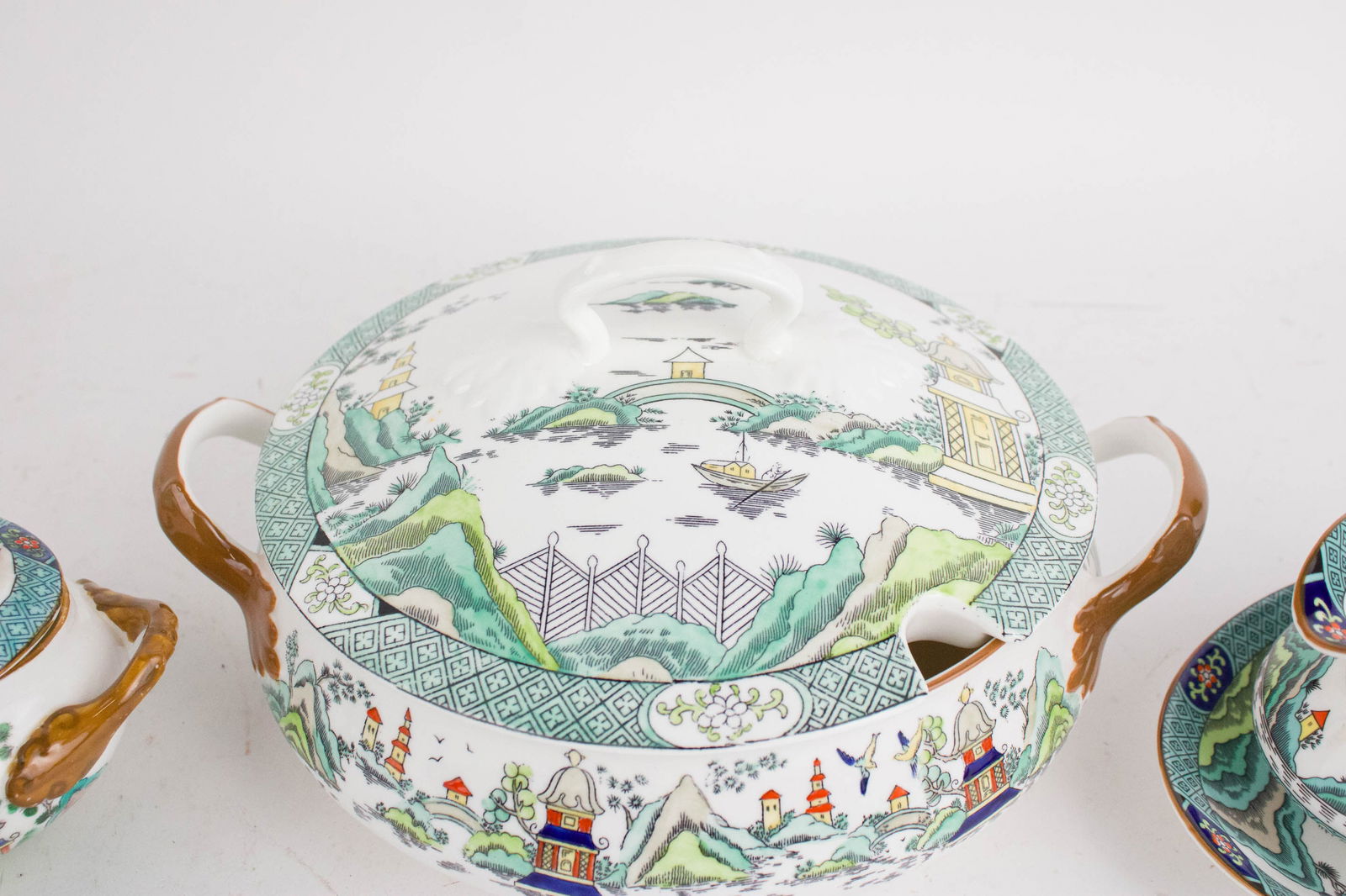 Five "Chinese Willow" Pattern Serving Pieces - 4