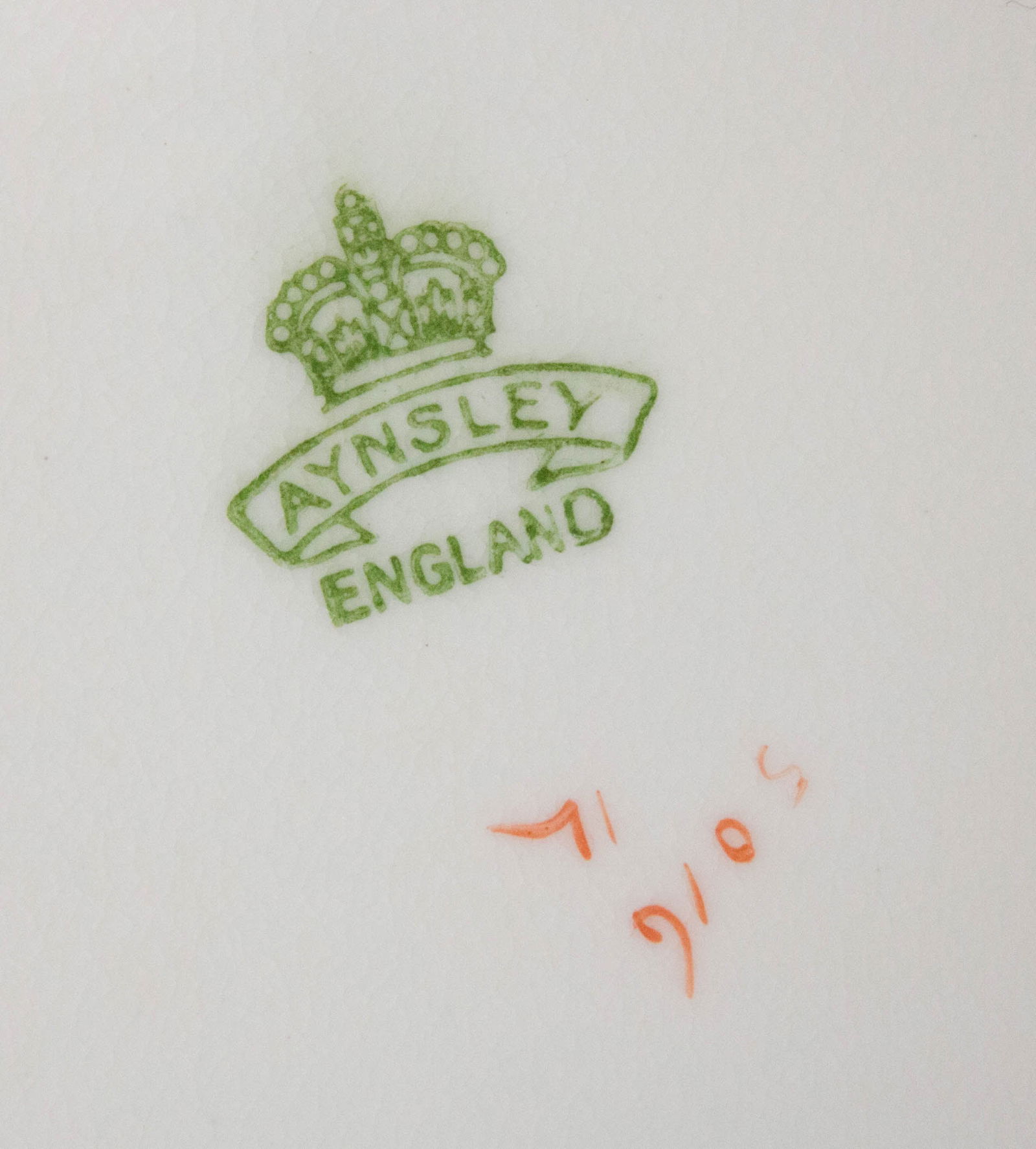 Nine Pheasant Pattern Shaped Serving Plates - 9