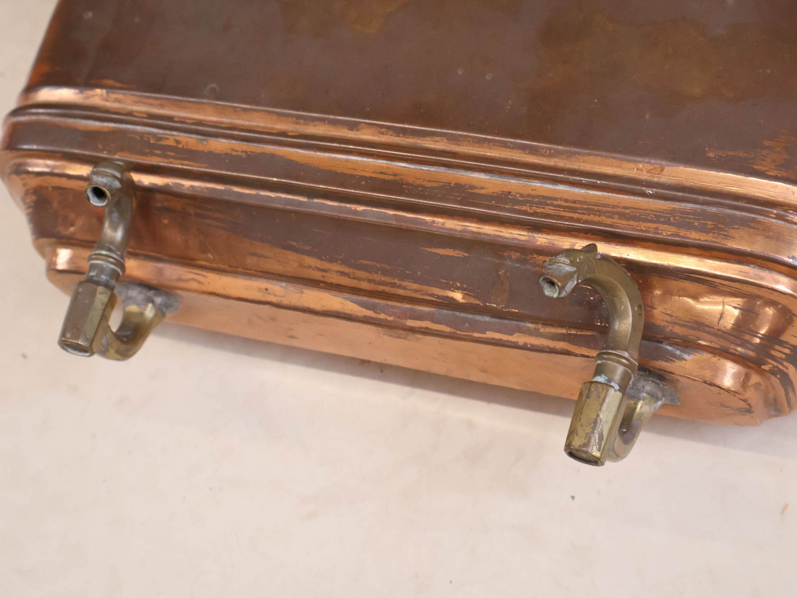 Copper and Brass Lavabo - 8