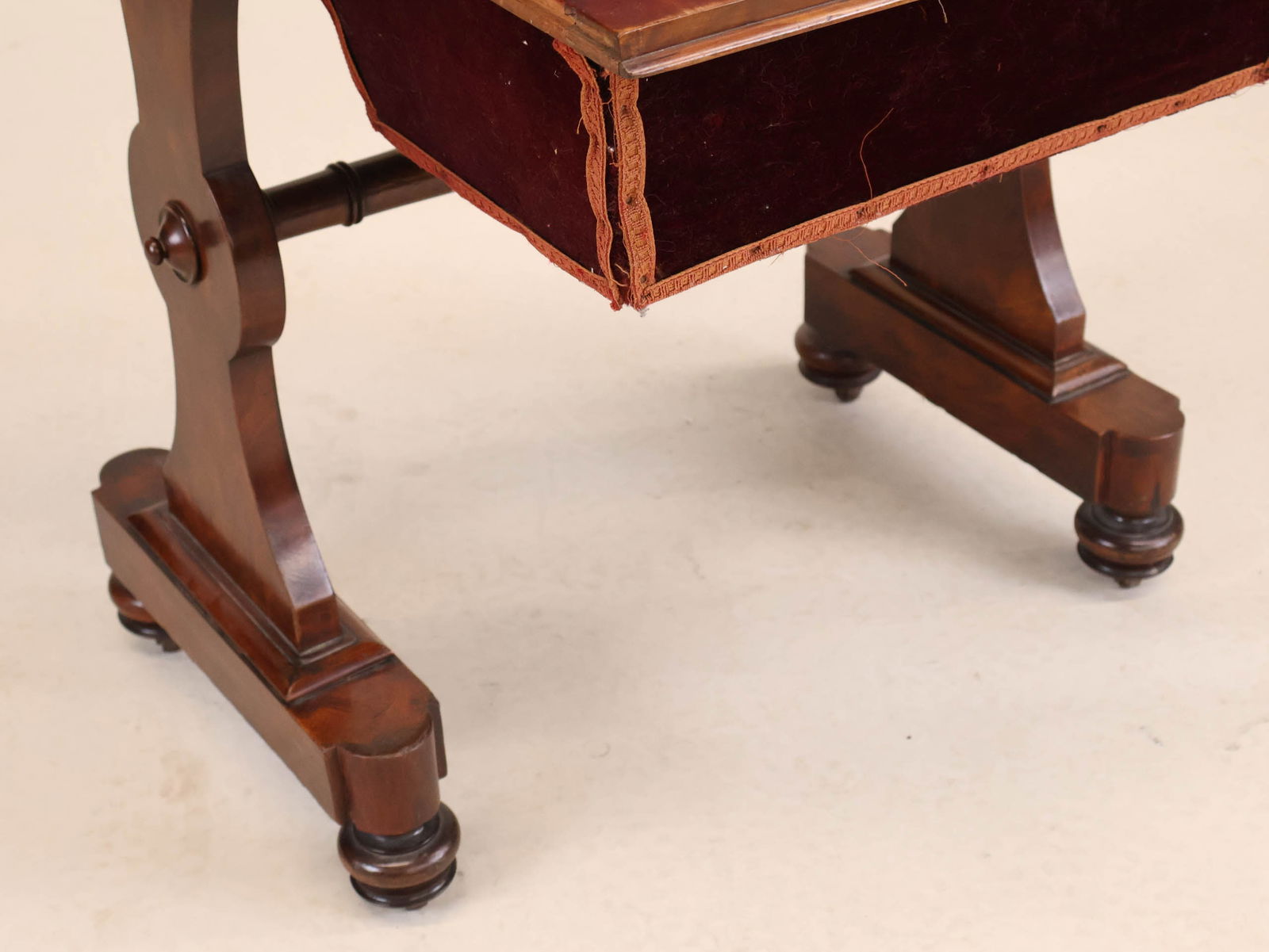Victorian Mahogany Sewing Table - 16