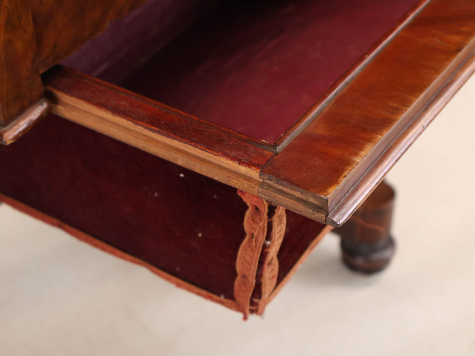 Victorian Mahogany Sewing Table - 17