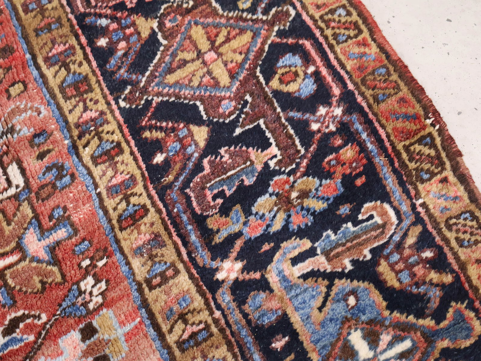 Heriz Carpet - 14