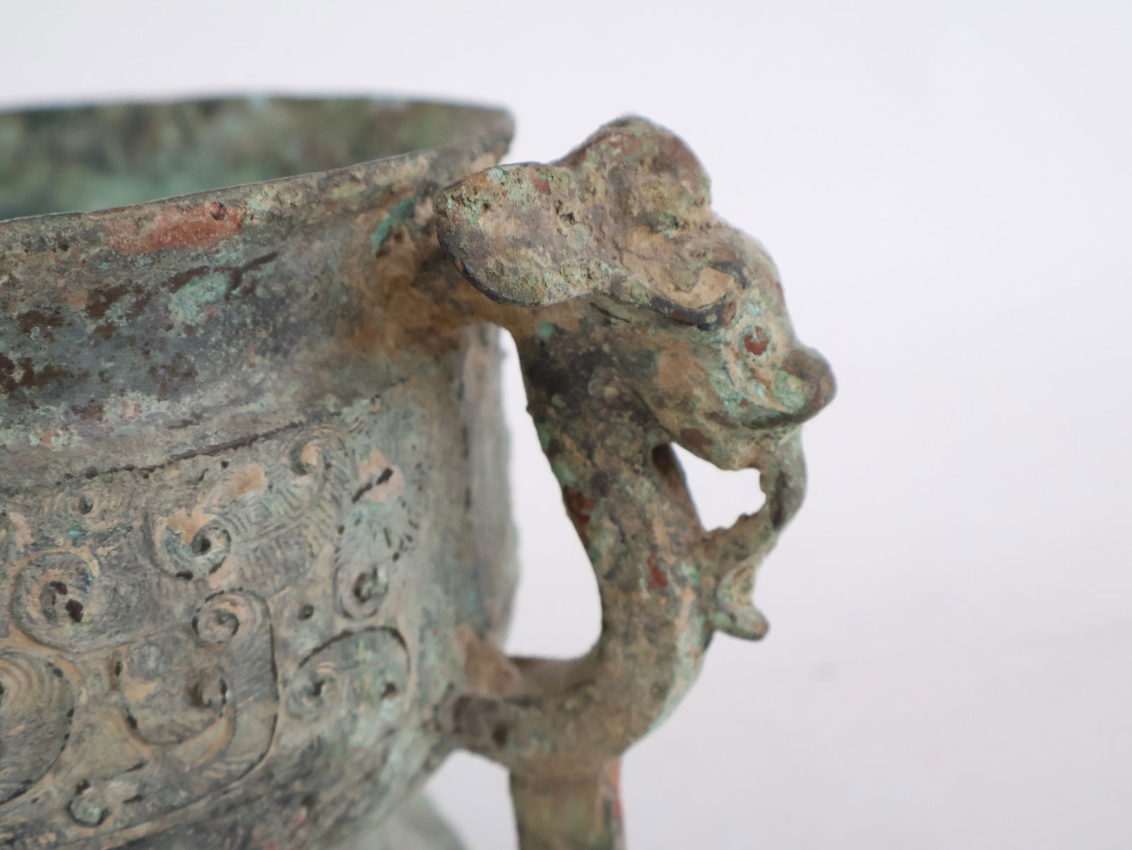 Chinese Archaic Bronze Gui - 5