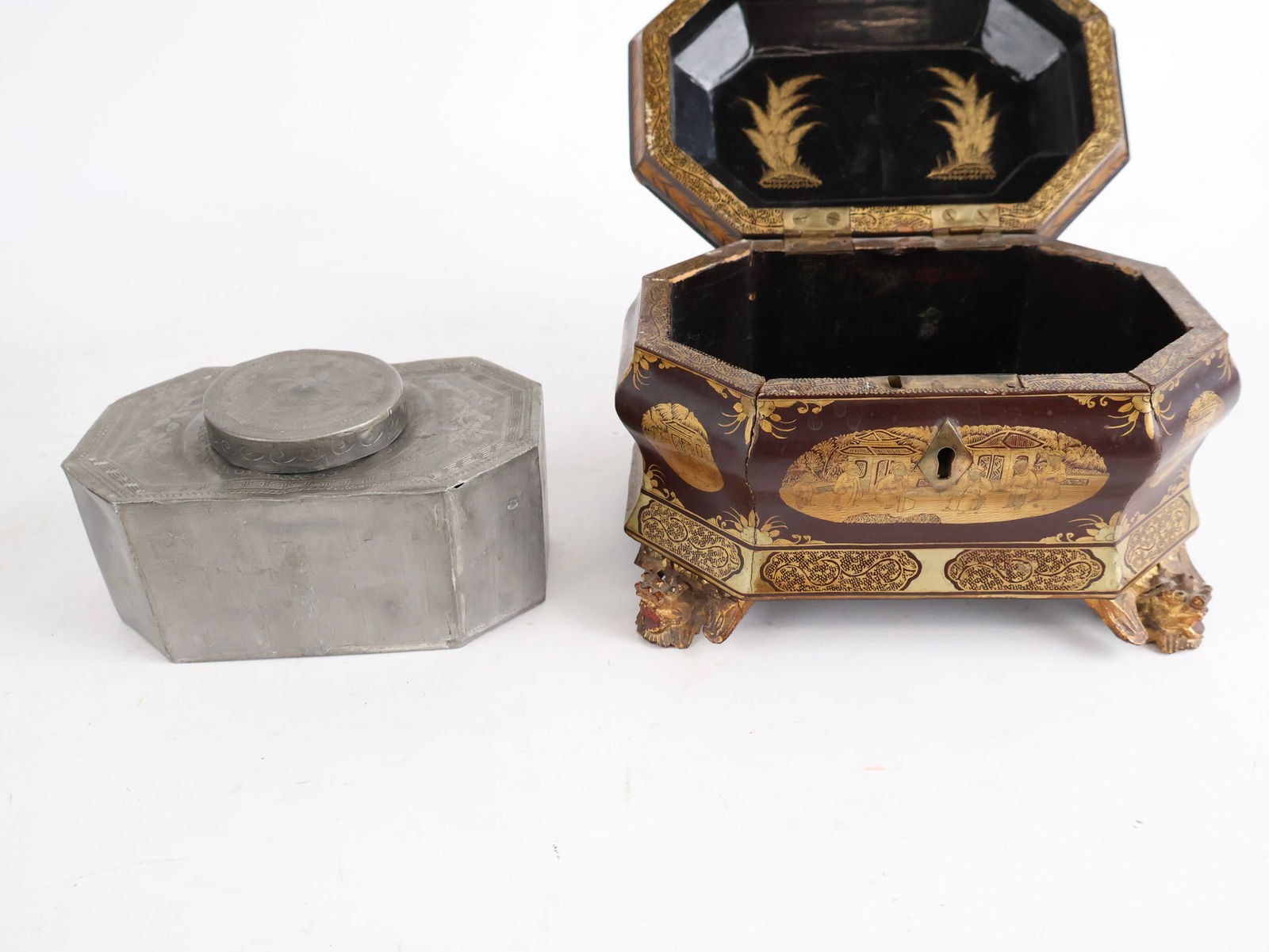 Two Chinese Gilt Decorated Lacquer Boxes - 6