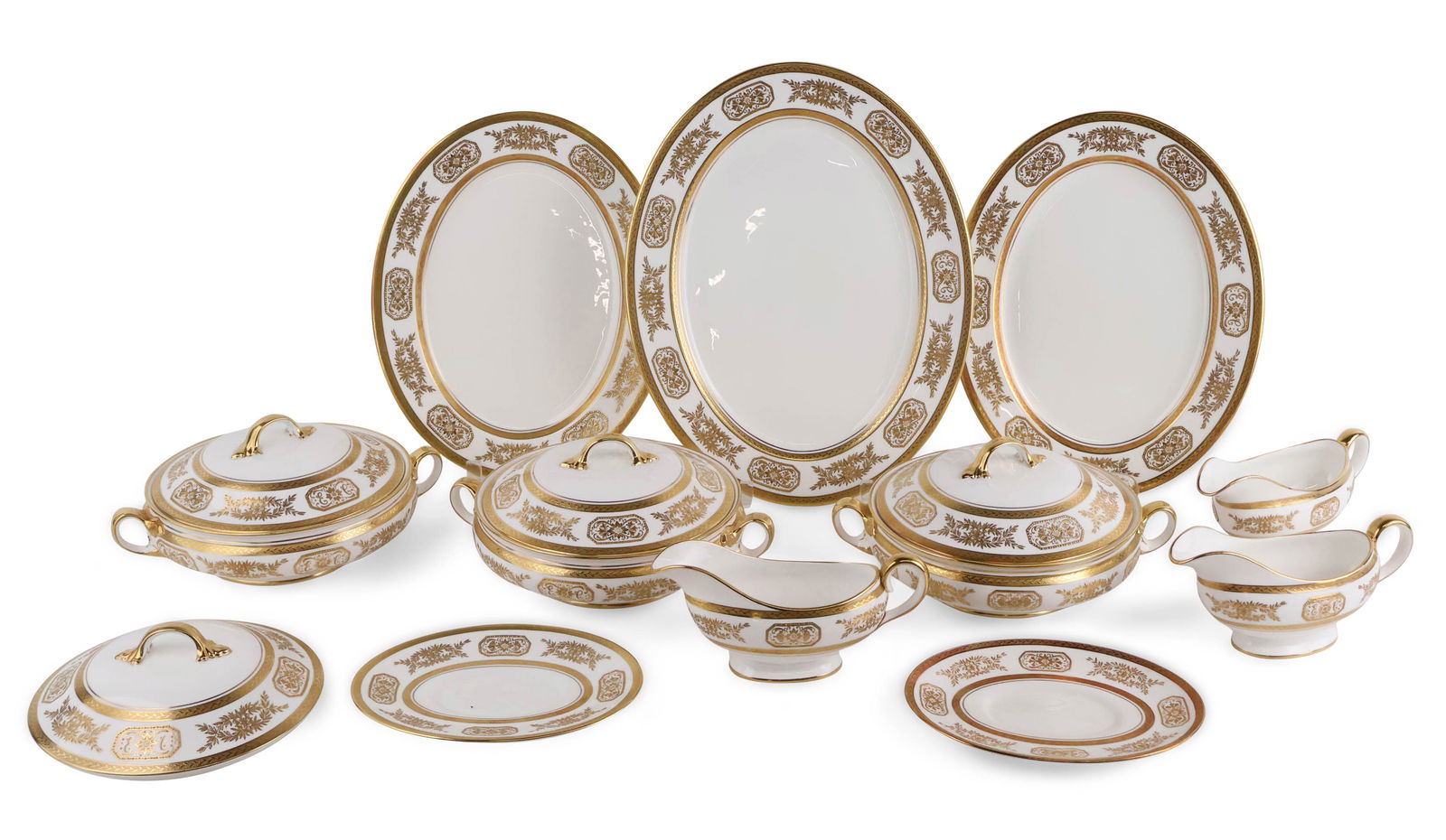 Group of Aynsley Imperial Gold Serving Pieces (1 of 14)