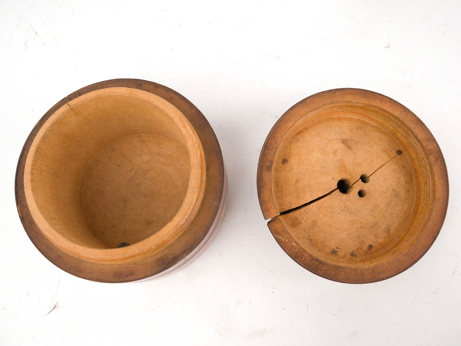 Treen Barrel Form String Holder - 10