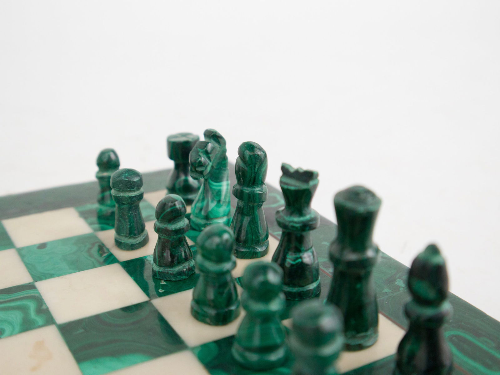 Malachite and Alabaster Chess Set - 4